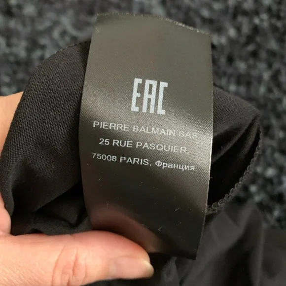 Balmain logo print crop T-shirt - Picture 6 of 6